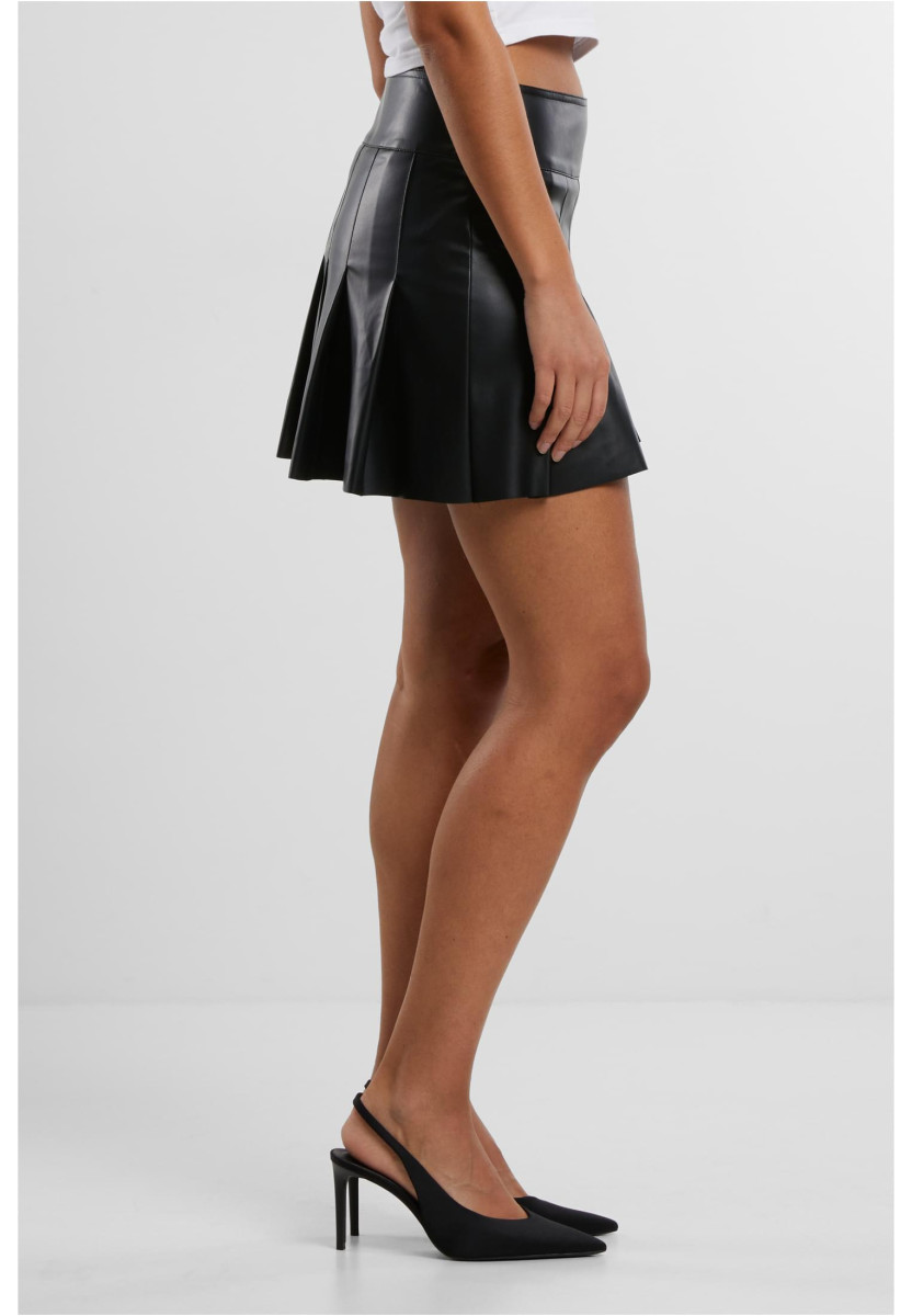 Ladies Synthetic Leather Pleated Skirt