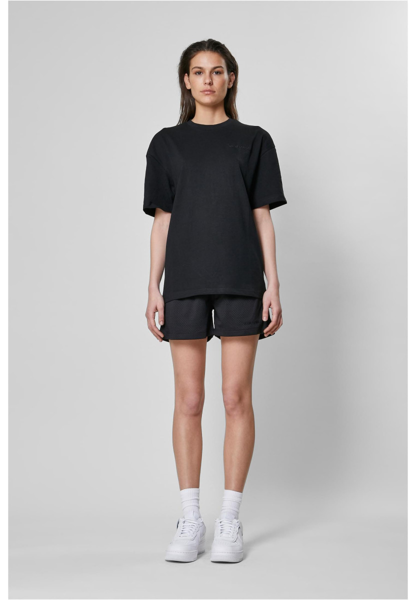 W-Essential Mesh Short