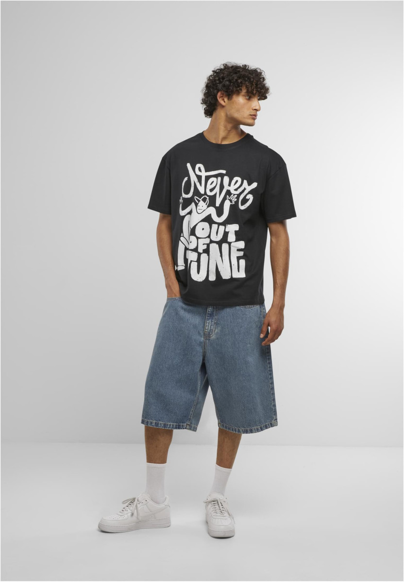 Never Out Of Tune Oversize Tee