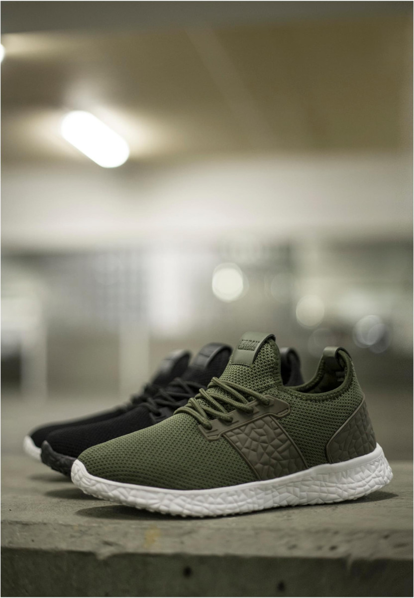 Advanced Light Runner Shoe