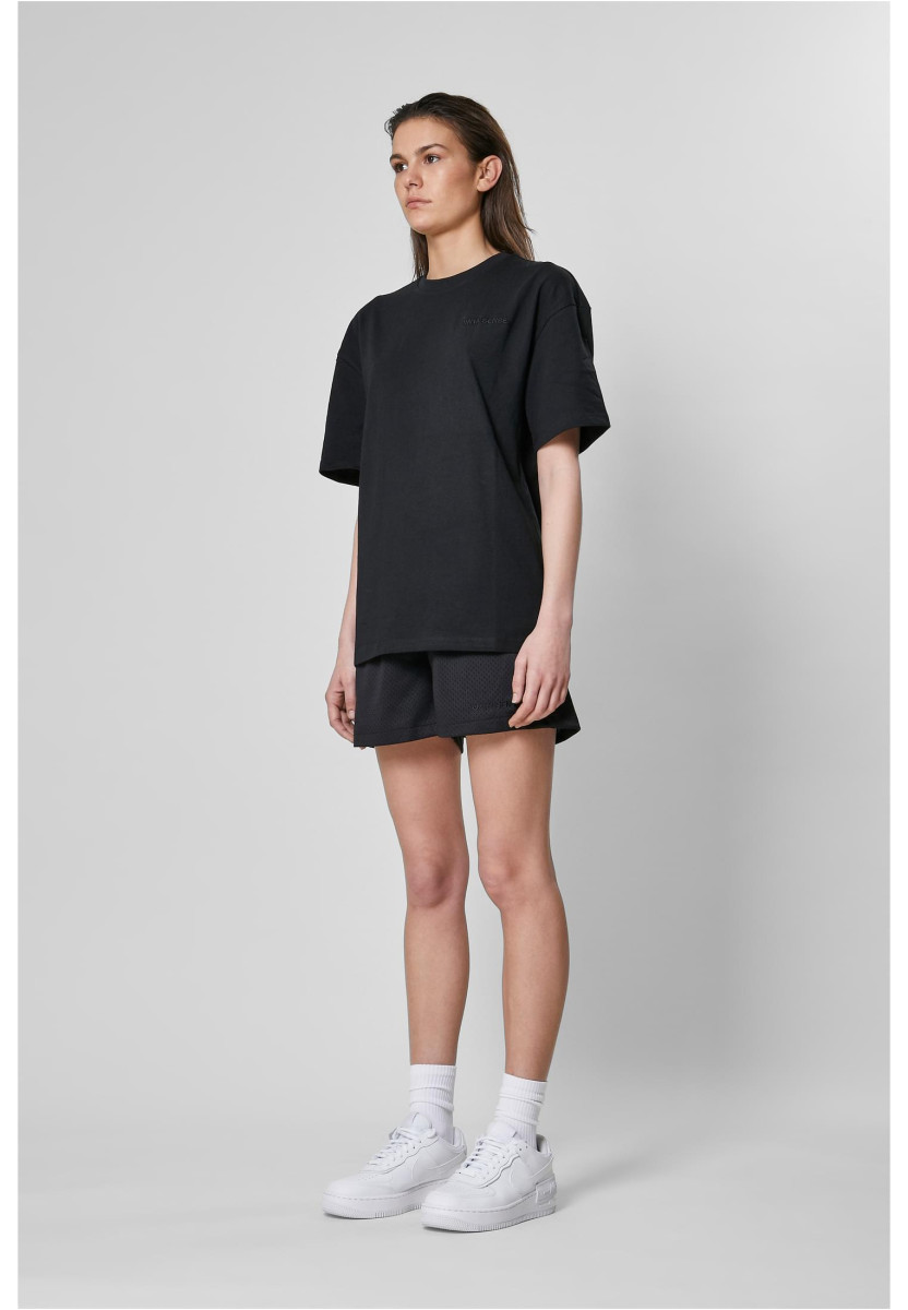 W-Essential Mesh Short