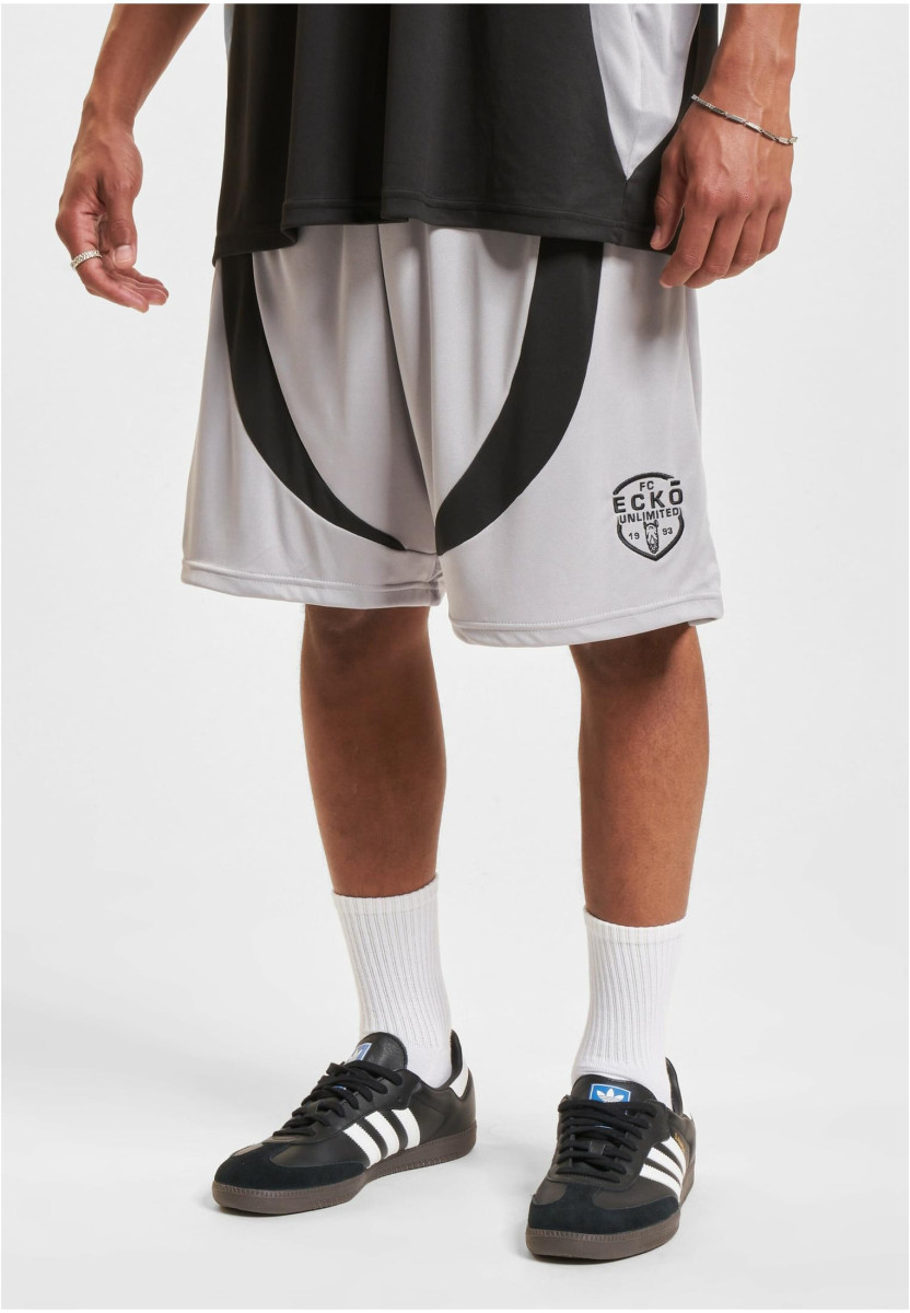 Ecko Unltd. Cuts Shorts