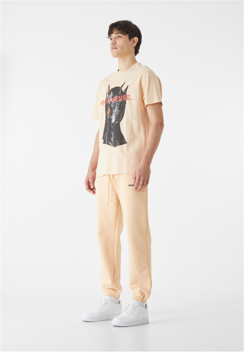 W-Doberman 2 T-Shirt