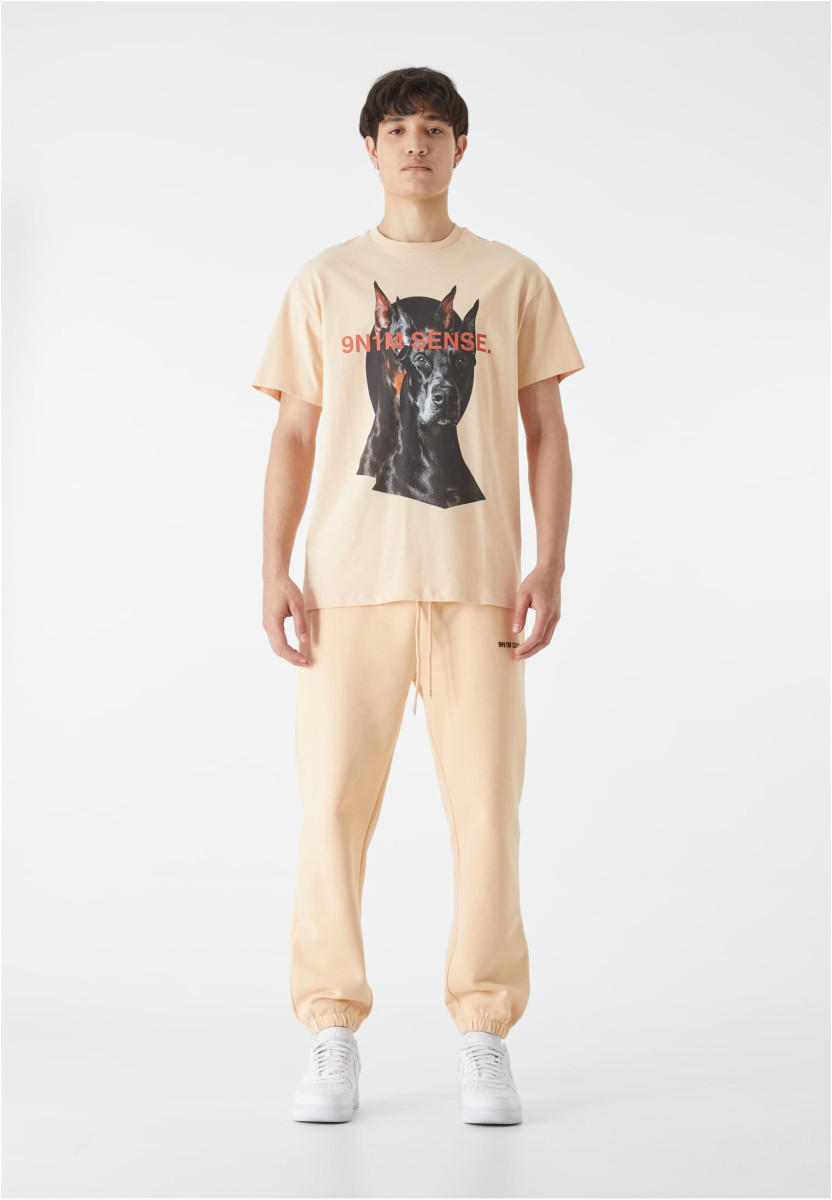 W-Doberman 2 T-Shirt