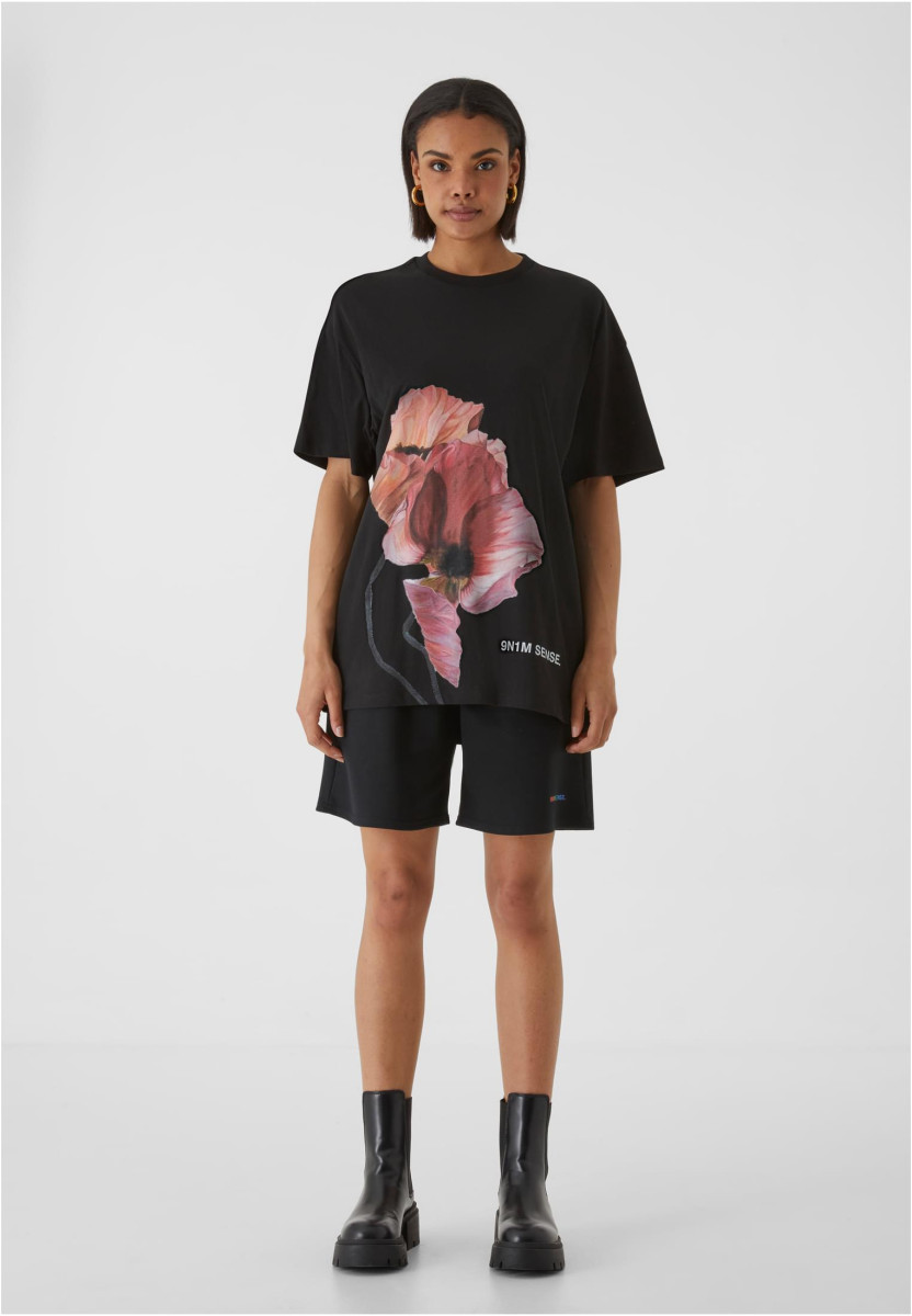 W-Flower 2 T-Shirt
