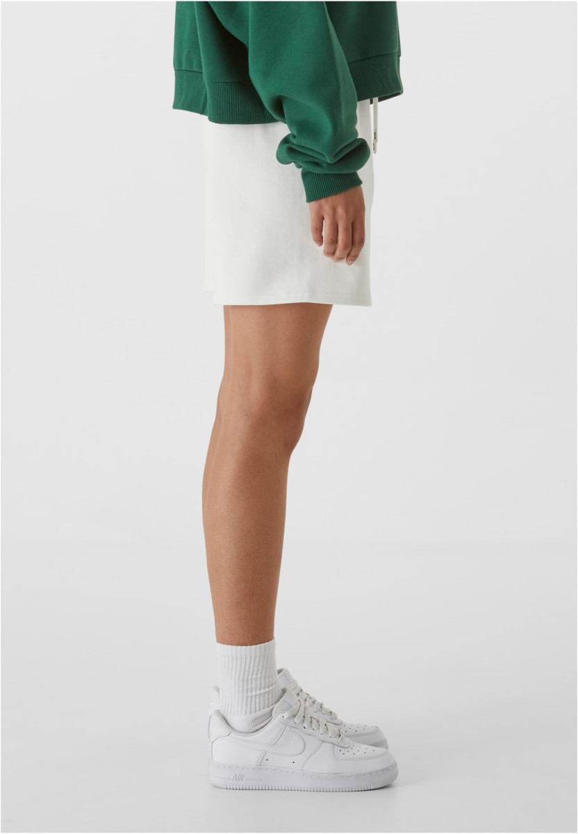W-Essential Short